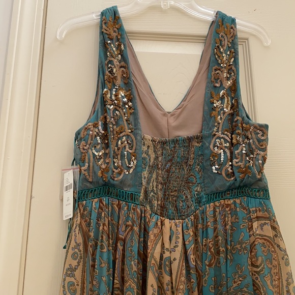 Beautiful maxi dress - Picture 6 of 9